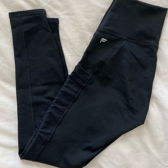 Fabletics black powerhold leggings with pockets - Picture 1 of 2